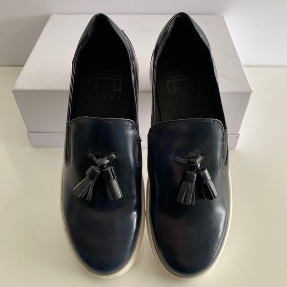 Hardy Tassel Slip On - Picture 2 of 6